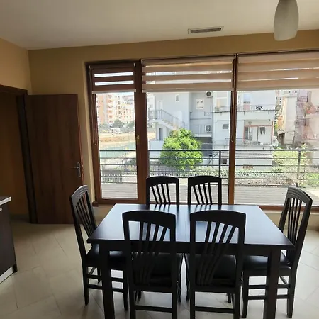 Kalpazo Rental Vila 313 Tirana * 地拉那