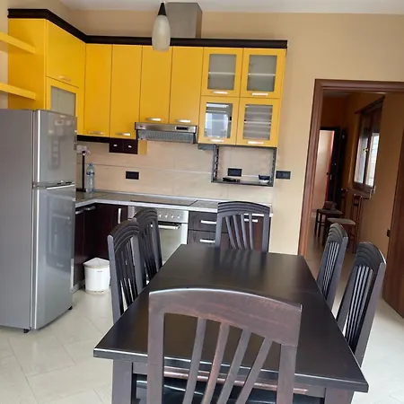 公寓 Kalpazo Rental Vila 313 Tirana 地拉那