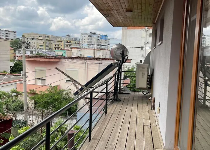 Kalpazo Rental Vila 313 Tirana Appartement